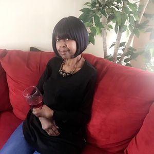 Meet your Posher, Brenda